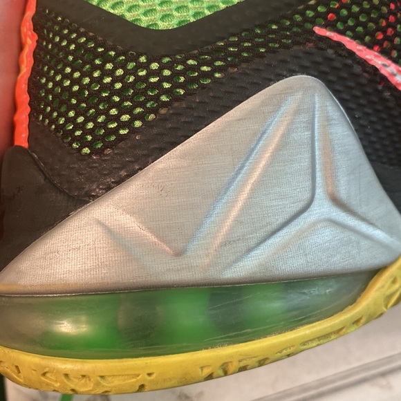 Nike LeBron 12 Low Remix 724557-003 shoes main image 8